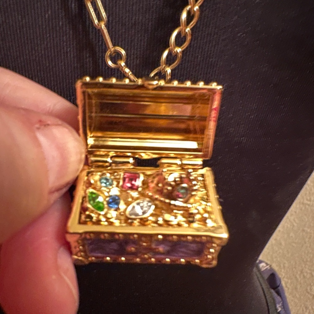 COPY - Vintage Disney Couture/ Kidada Little Mermaid Treasure Chest Locket Neck…